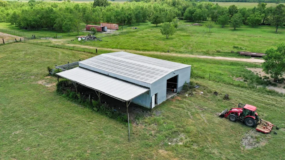 2828 County Road 615 Dayton, TX 77535