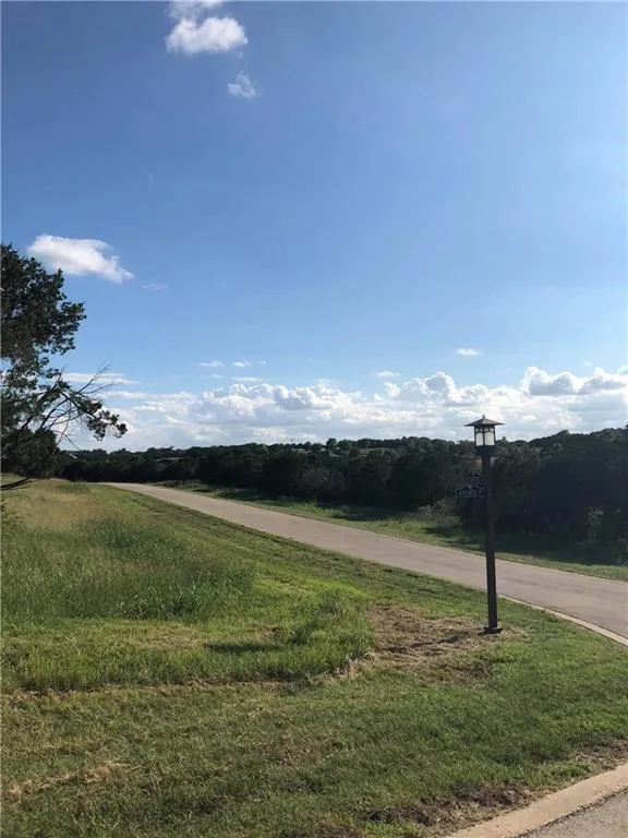 8740 Fullerton Drive Cleburne, TX 76033