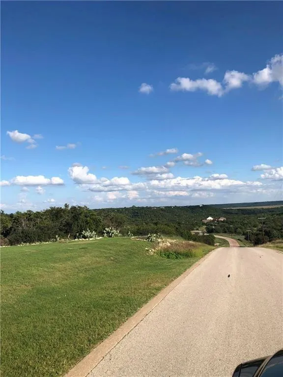 8740 Fullerton Drive Cleburne, TX 76033
