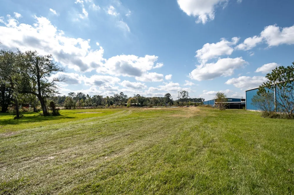 12794 Highway 59 Splendora, TX 77372