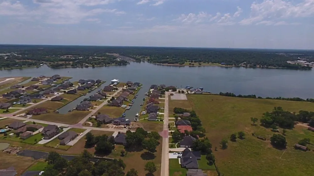 10856 Bourbon Street Willis, TX 77318