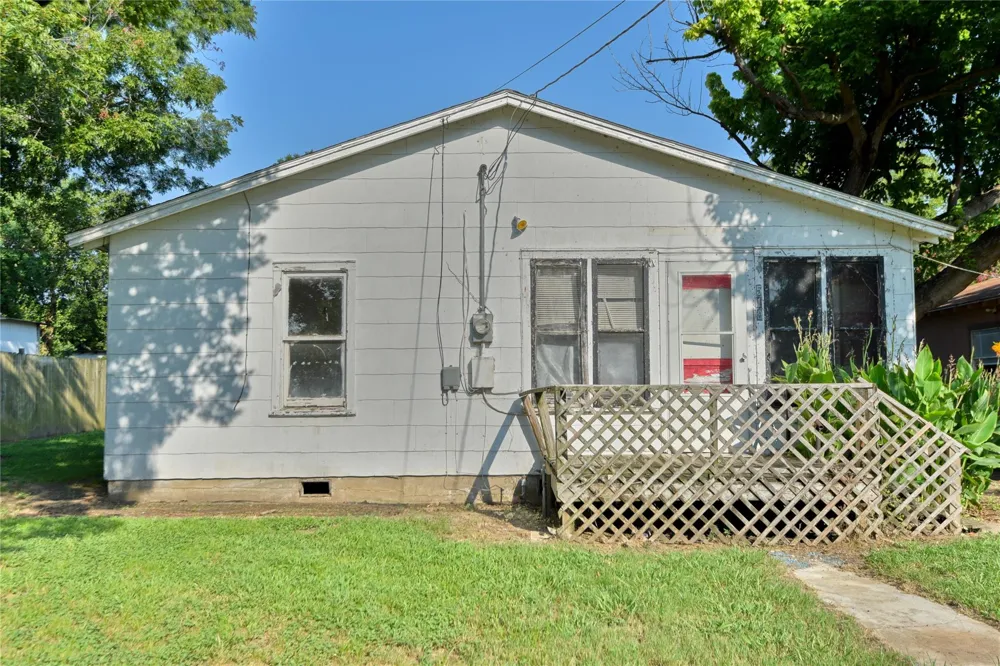 510 Dallas Street Bremond, TX 76629
