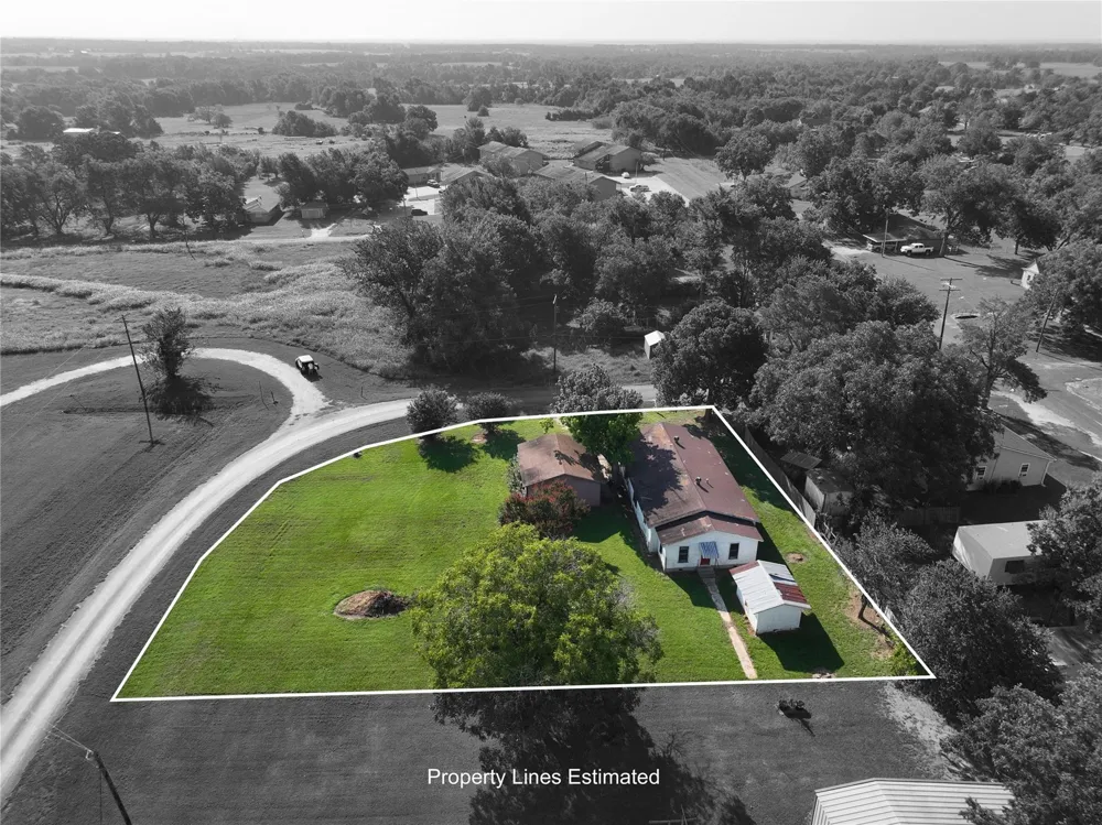 510 Dallas Street Bremond, TX 76629