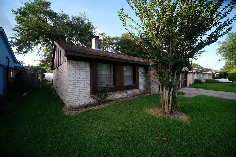 12326 Bexley Drive Houston, TX 77099