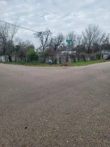 4515 Hull Street Houston, TX 77021