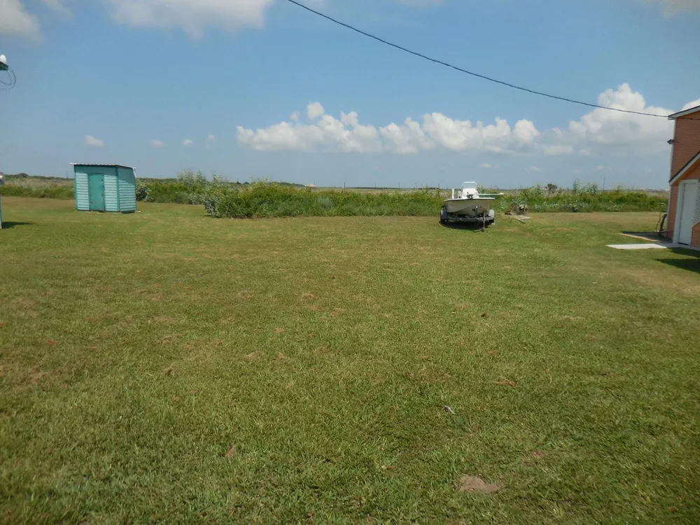Beachfront Drive Drive Matagorda, TX 77457