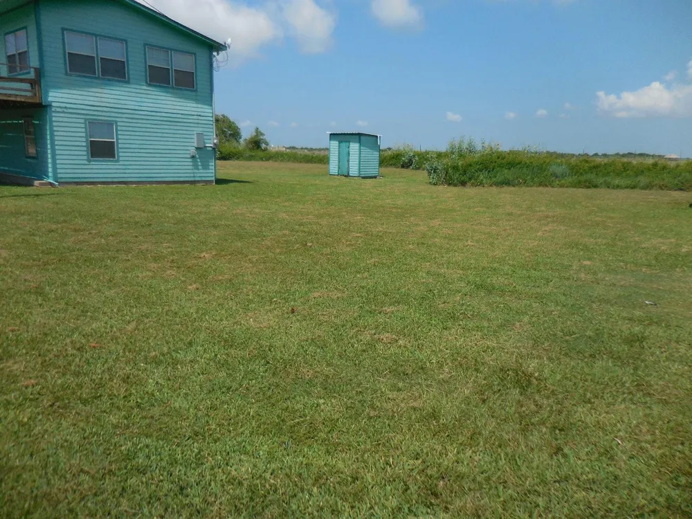 Beachfront Drive Drive Matagorda, TX 77457