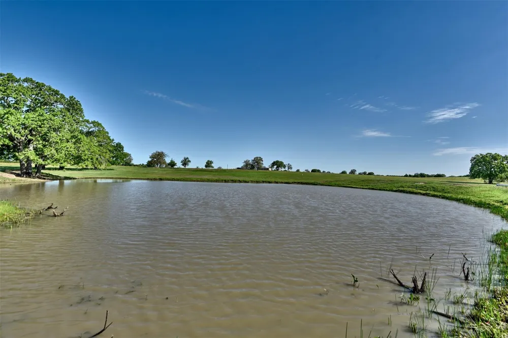 7237 County Road 170 Caldwell, TX 77836