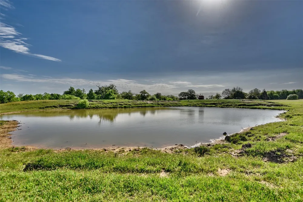 7237 County Road 170 Caldwell, TX 77836