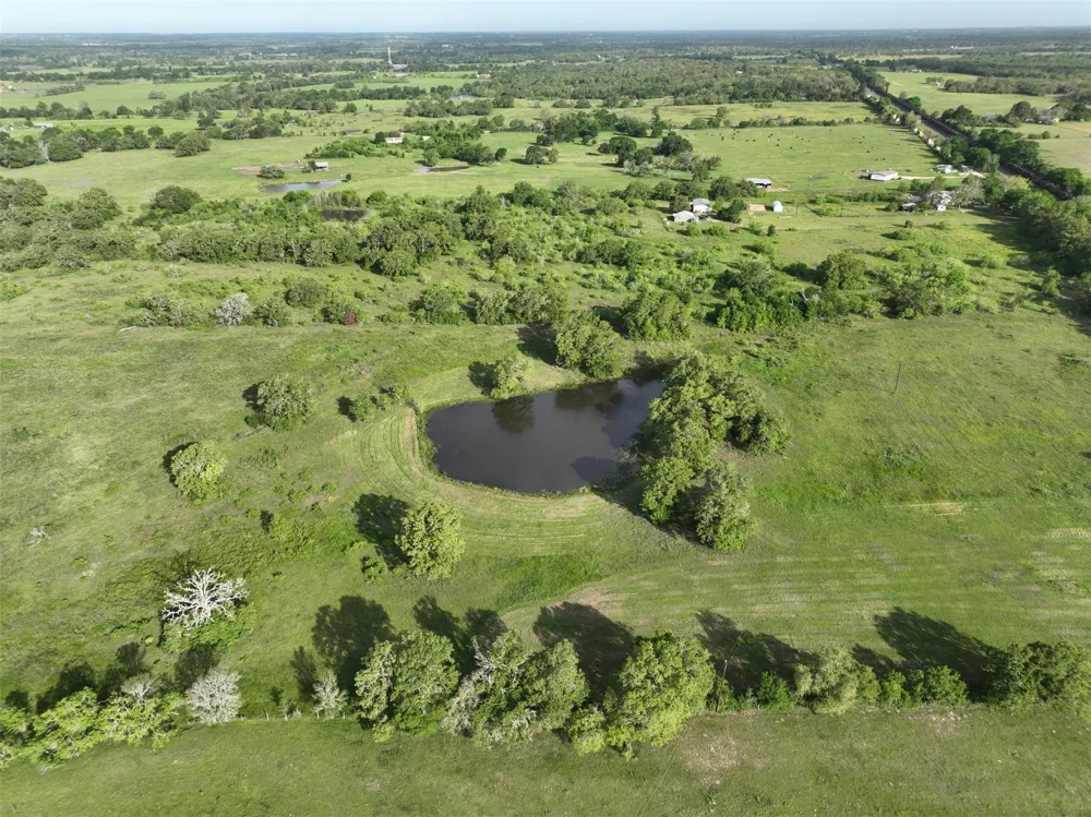 7237 County Road 170 Caldwell, TX 77836