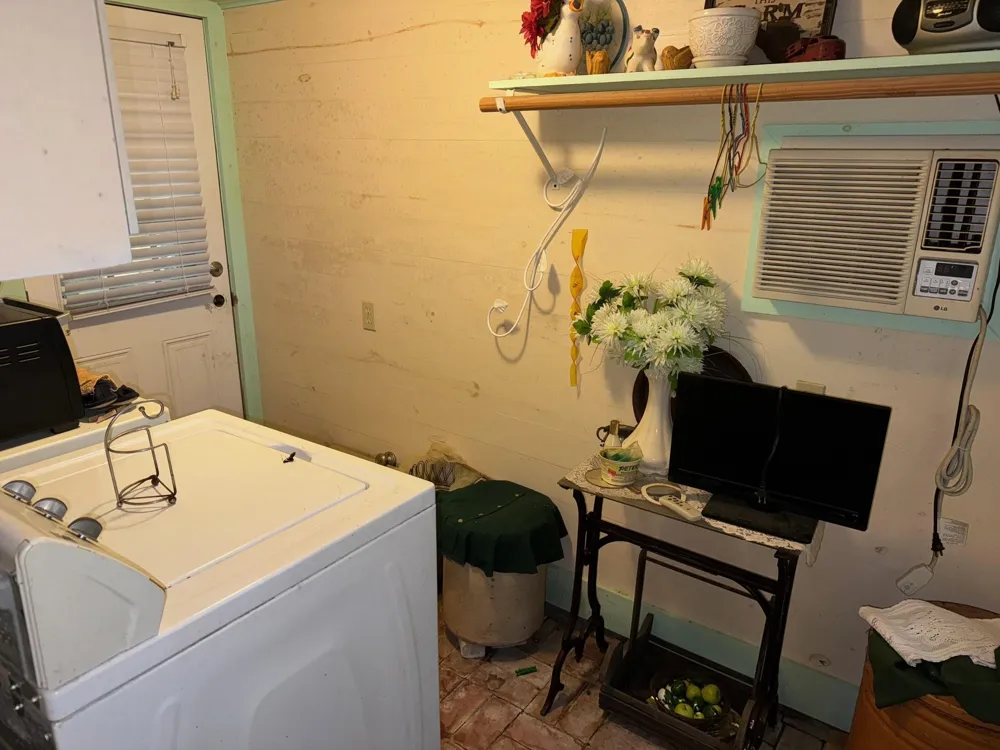4430 Fm 1457 Round Top, TX 78954