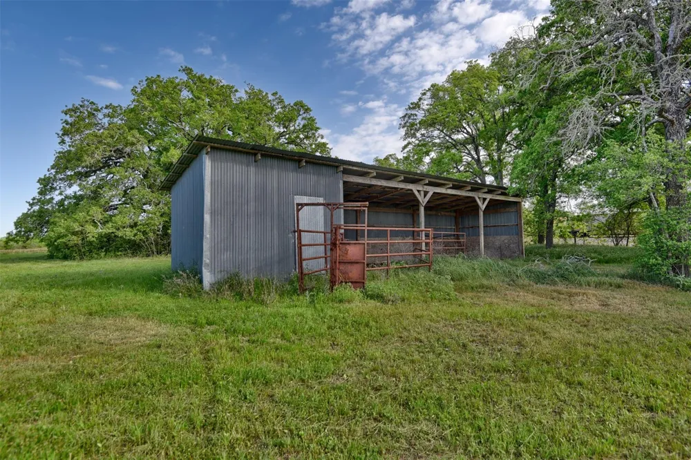 7237 County Rd 170, Track B Caldwell, TX 77836