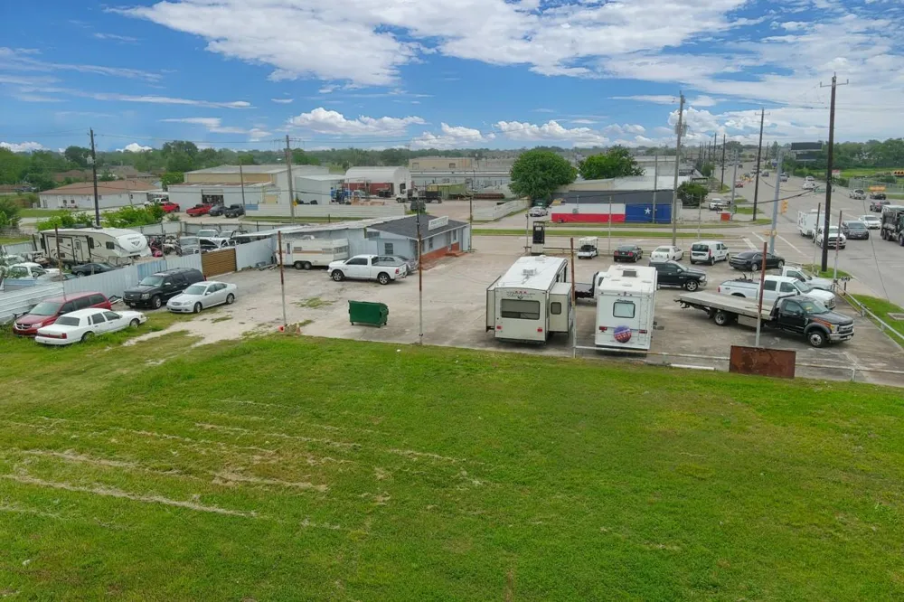 6149 Spencer Highway Pasadena, TX 77505