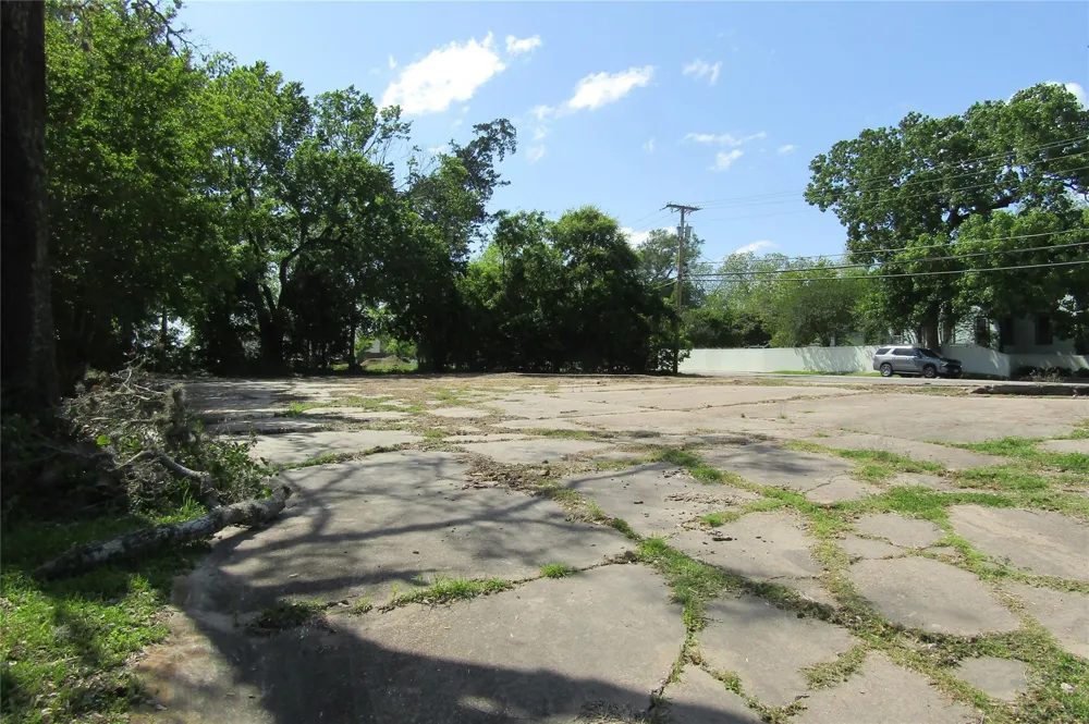 401 Drew Road Livingston, TX 77351