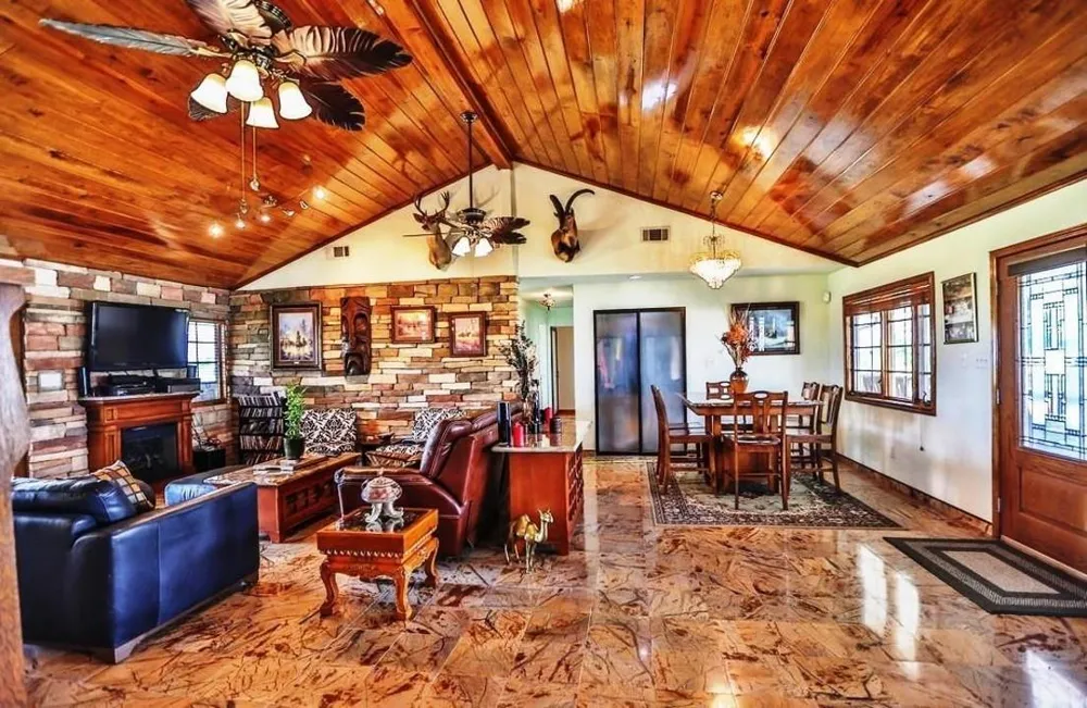 12338 Zamanek Road Needville, TX 77461