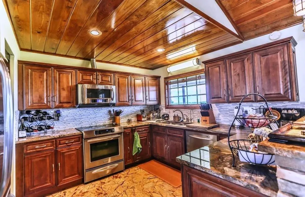 12338 Zamanek Road Needville, TX 77461