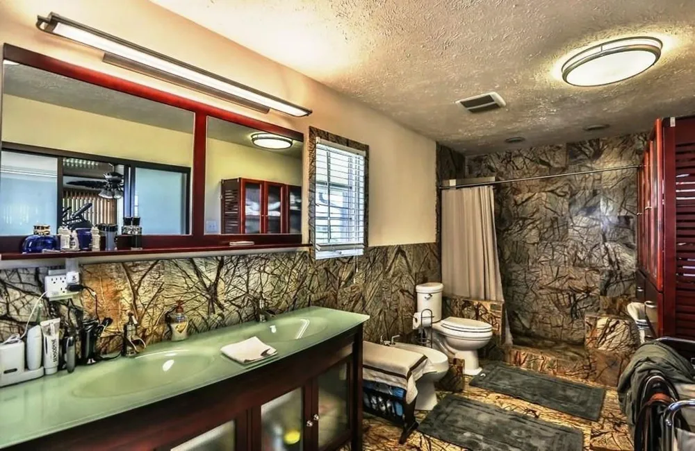 12338 Zamanek Road Needville, TX 77461