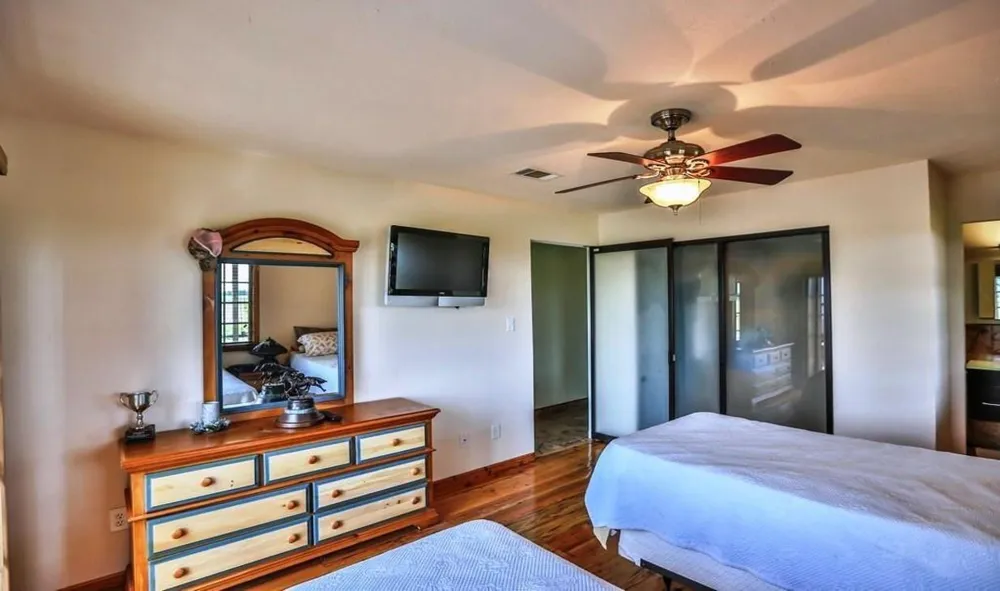 12338 Zamanek Road Needville, TX 77461