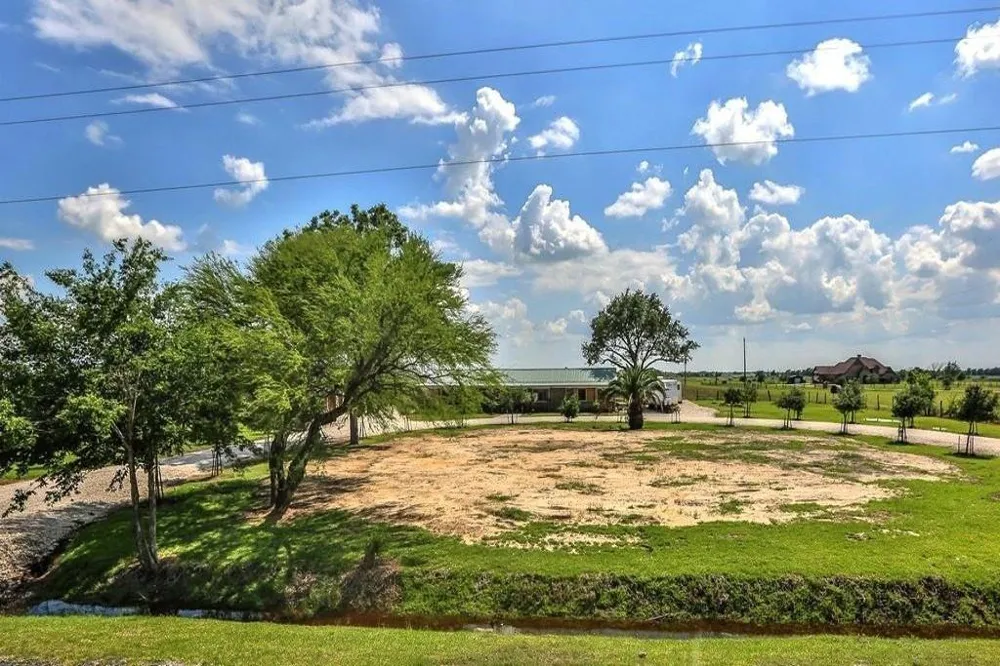 12338 Zamanek Road Needville, TX 77461