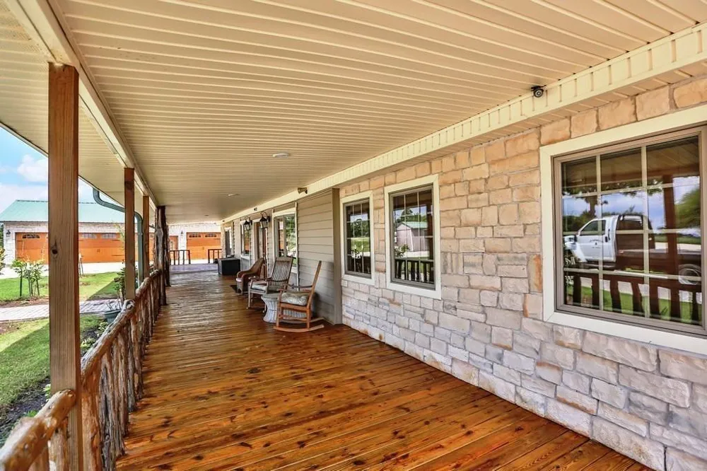 12338 Zamanek Road Needville, TX 77461