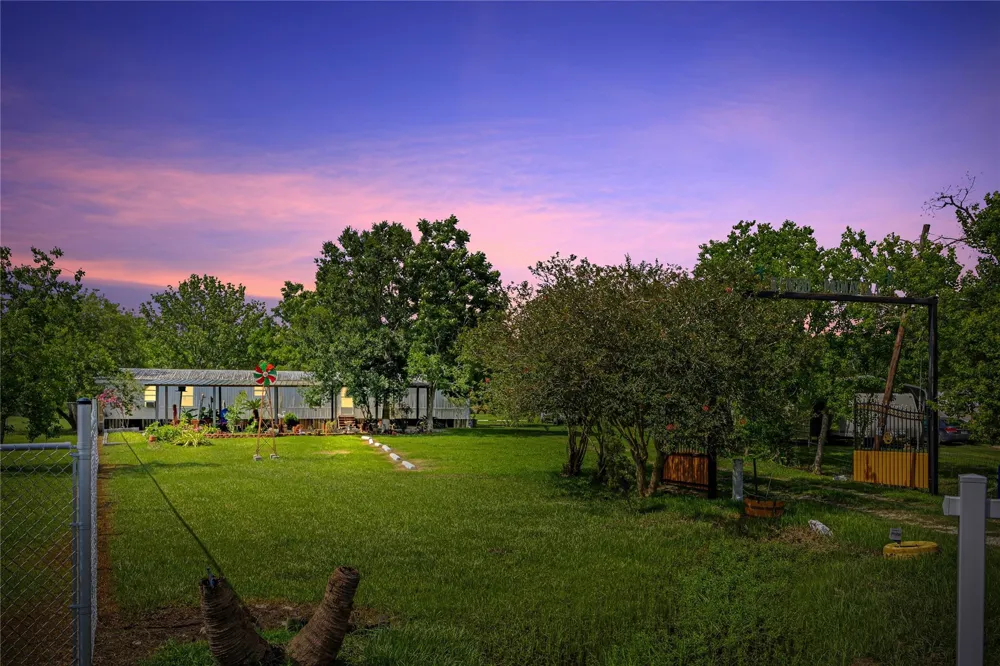 81 County Road 4904 Dayton, TX 77535