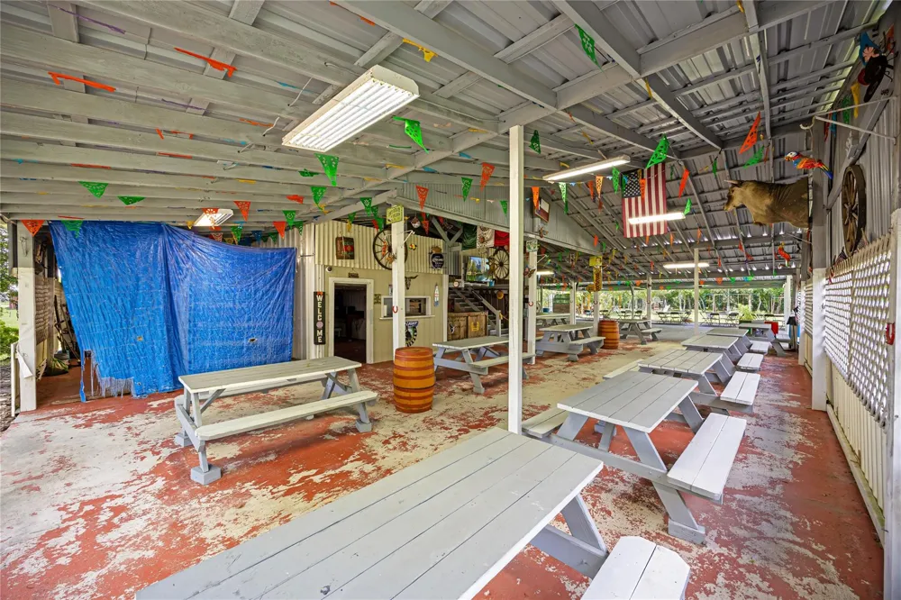 81 County Road 4904 Dayton, TX 77535
