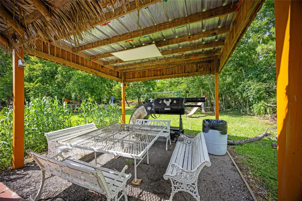 81 County Road 4904 Dayton, TX 77535