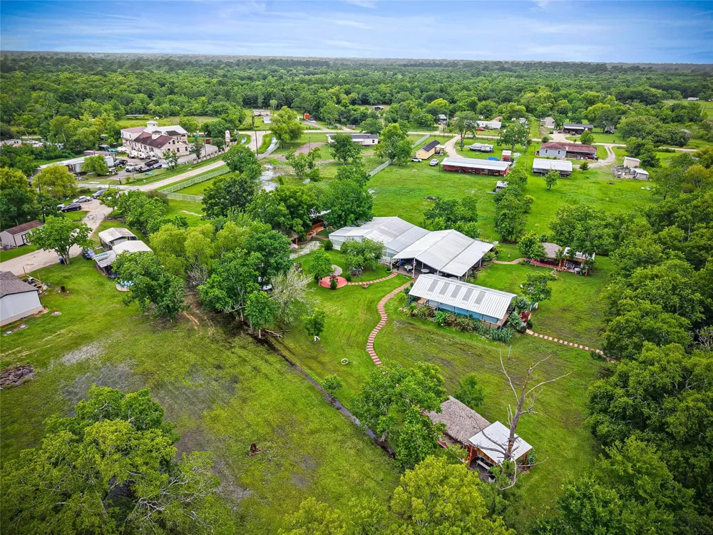 81 County Road 4904 Dayton, TX 77535