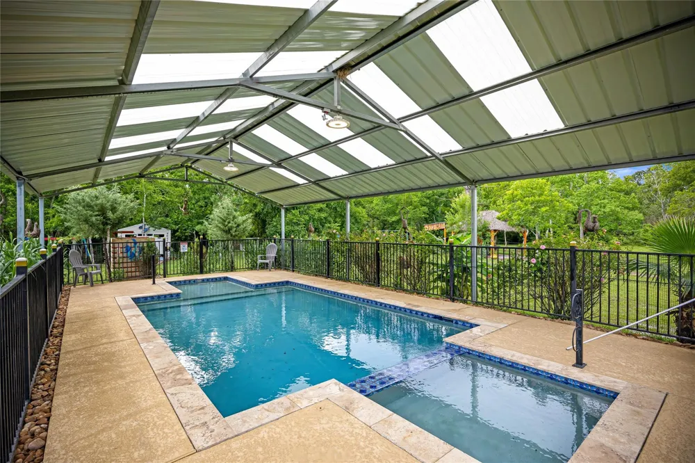 81 County Road 4904 Dayton, TX 77535