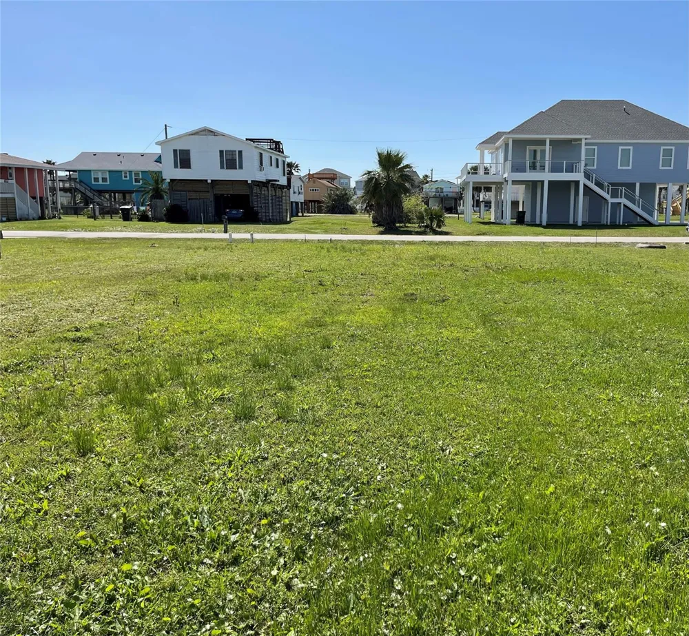 4125 Las Palmas Street Galveston, TX 77554