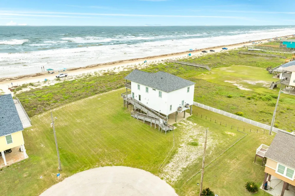 6 Velasco Shores Drive Surfside Beach, TX 77541