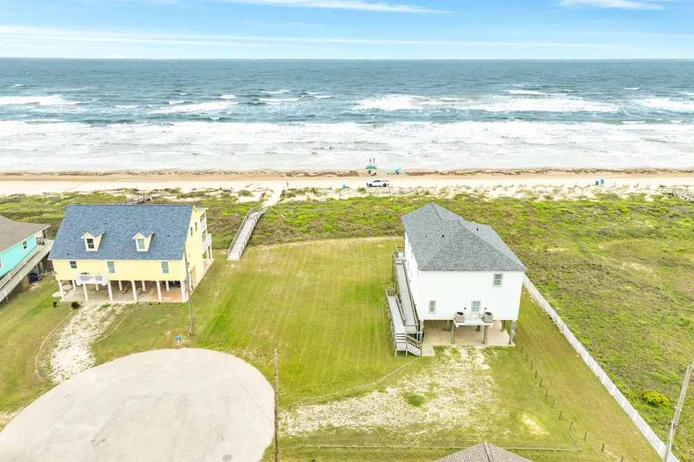 6 Velasco Shores Drive Surfside Beach, TX 77541