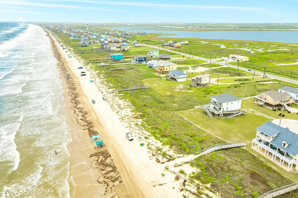 6 Velasco Shores Drive Surfside Beach, TX 77541