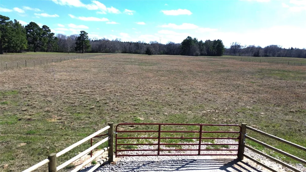 681 County Road 4110 Crockett, TX 75835