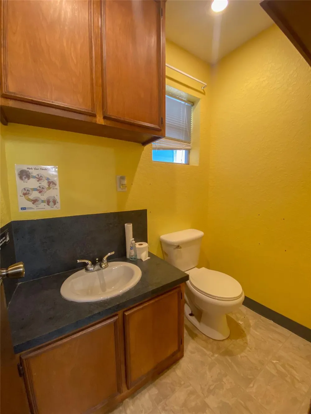 1320 W Brazos Avenue West Columbia, TX 77486