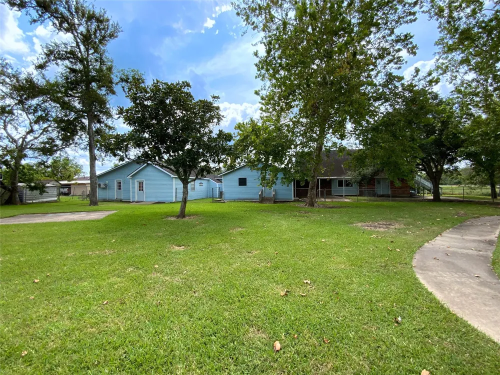 1320 W Brazos Avenue West Columbia, TX 77486