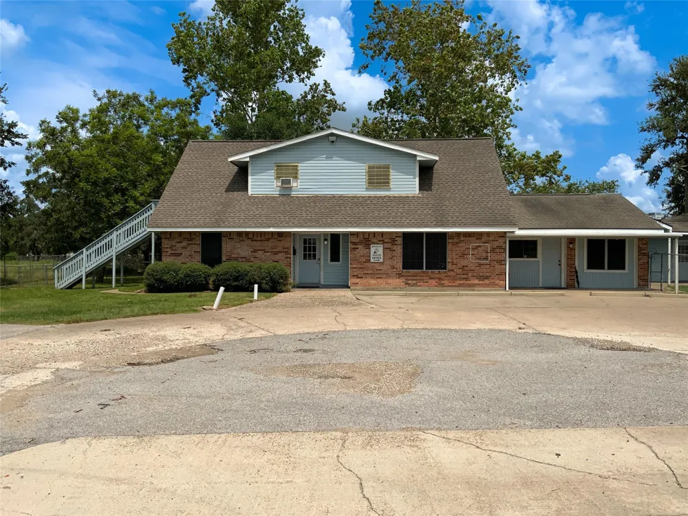 1320 W Brazos Avenue West Columbia, TX 77486