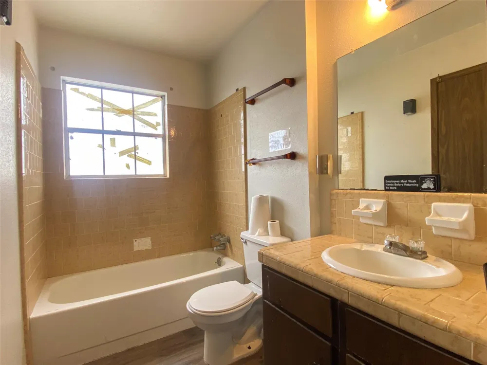 1320 W Brazos Avenue West Columbia, TX 77486