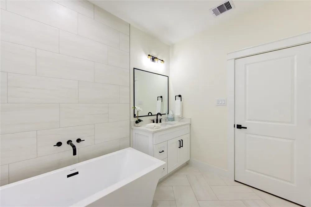 3406 Garapan Street #B Houston, TX 77091