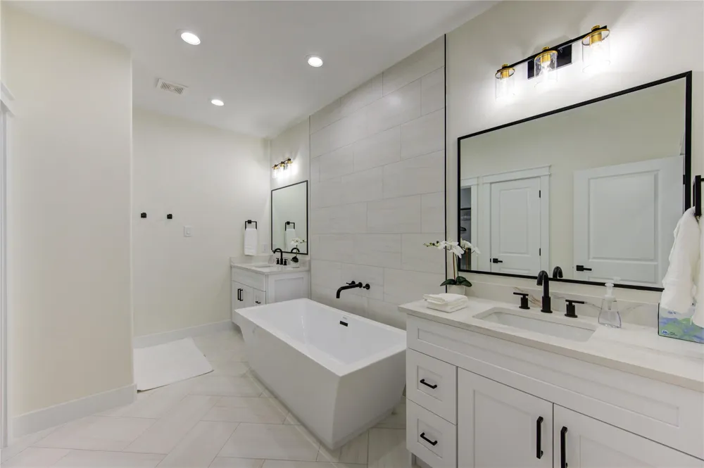 3406 Garapan Street #B Houston, TX 77091