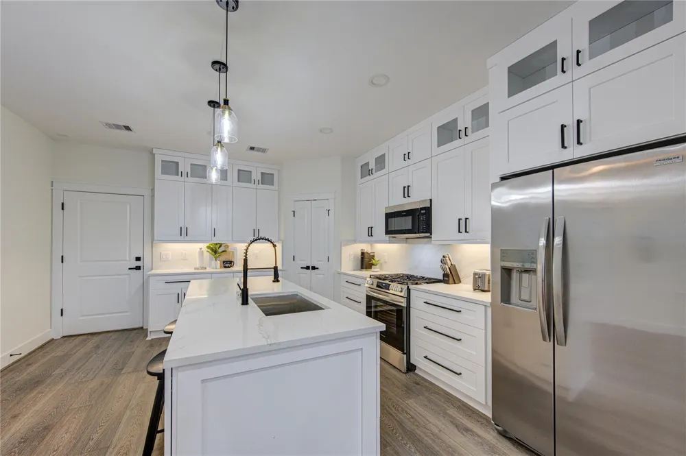 3406 Garapan Street #B Houston, TX 77091