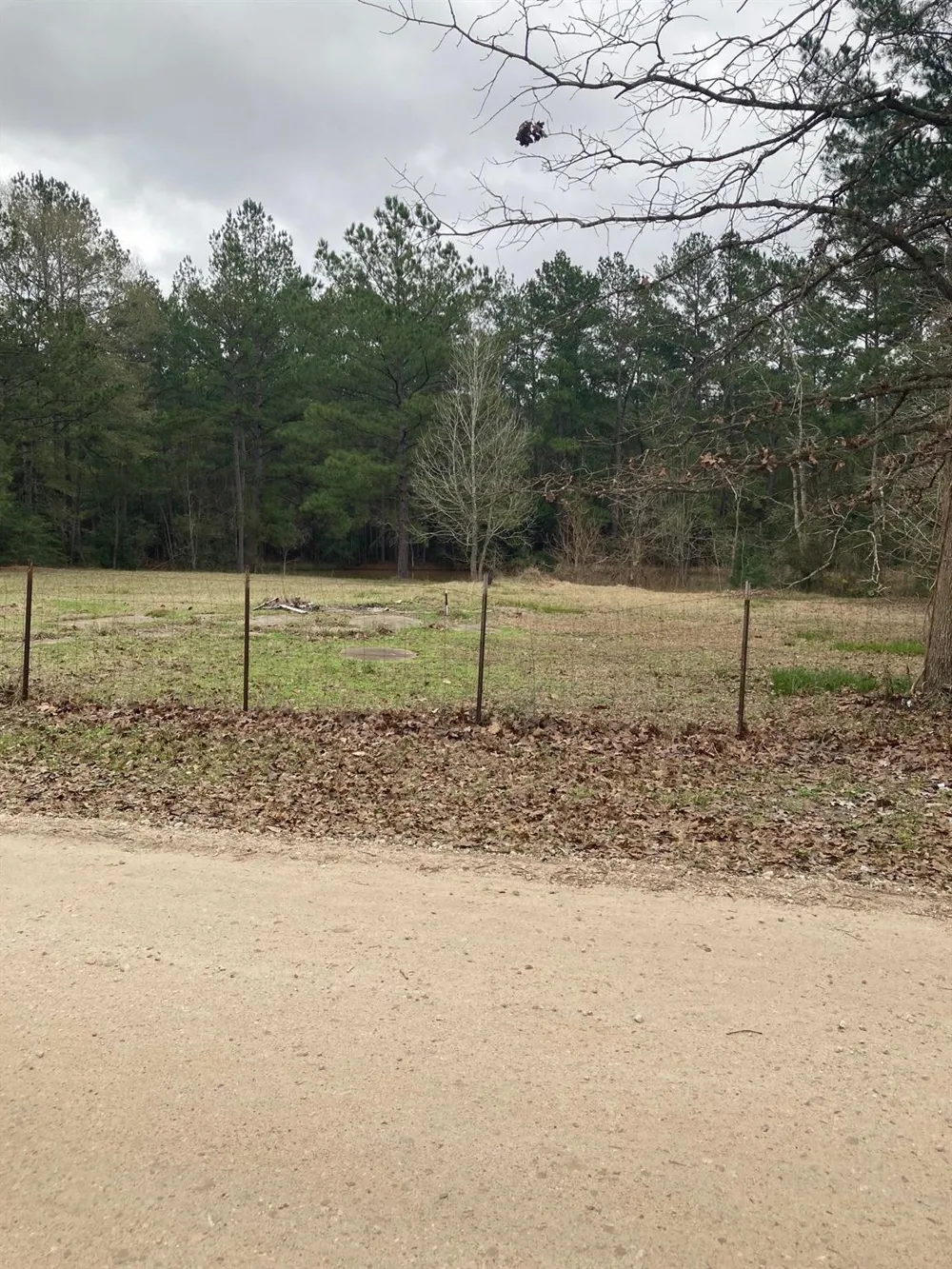 West Lake Dr Huntsville, TX 77320