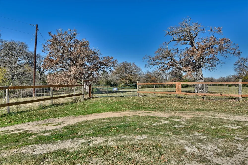 2869 Rockin C S Ranch Road Caldwell, TX 77836