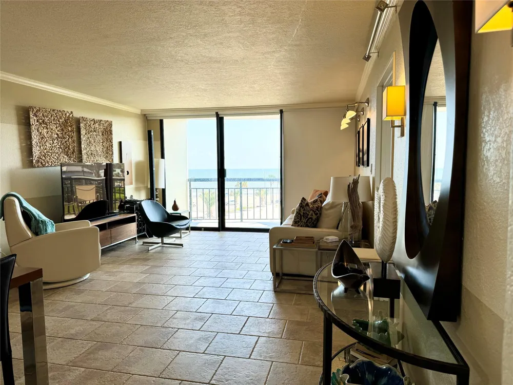 5220 Seawall Boulevard #438/439 Galveston, TX 77551