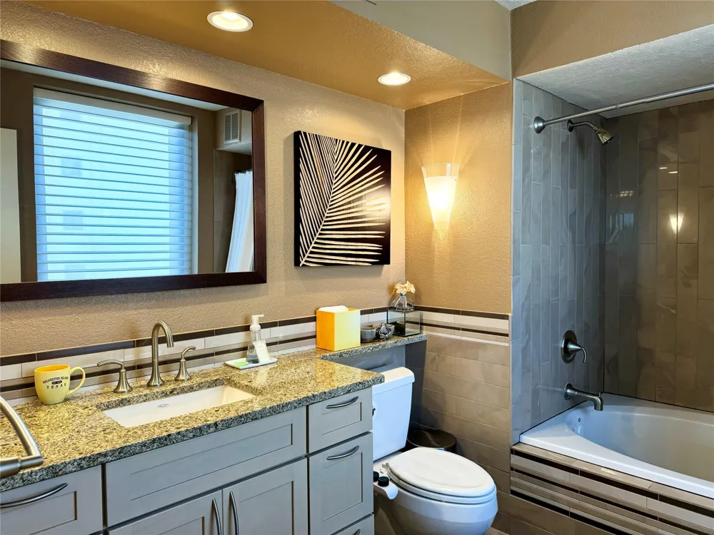 5220 Seawall Boulevard #438/439 Galveston, TX 77551