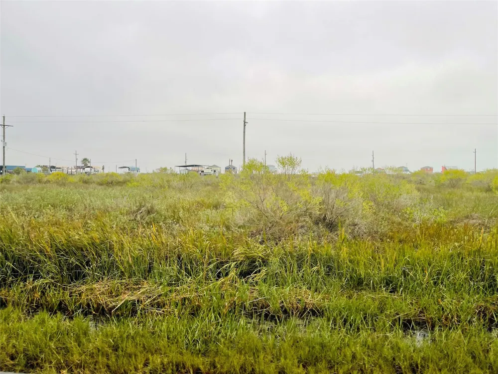1116 Gulf Supply Road Gilchrist, TX 77617