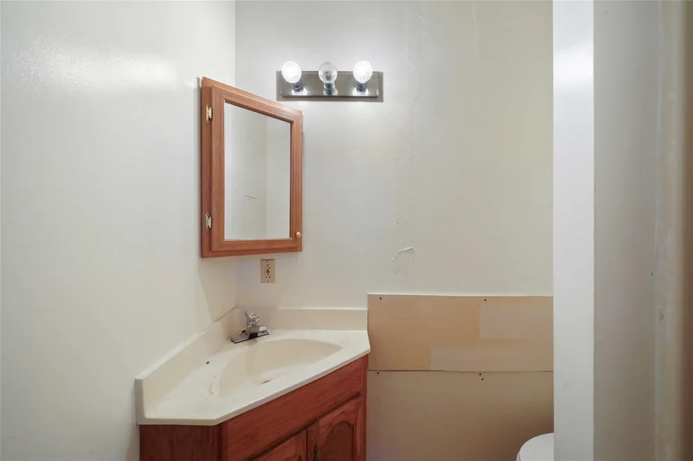 222 Ingram Street Matagorda, TX 77457