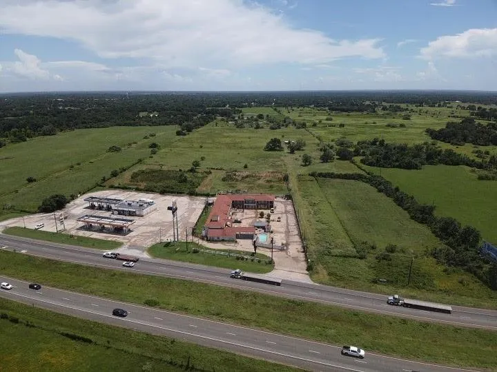 51359 Highway 290 Highway Hempstead, TX 77445