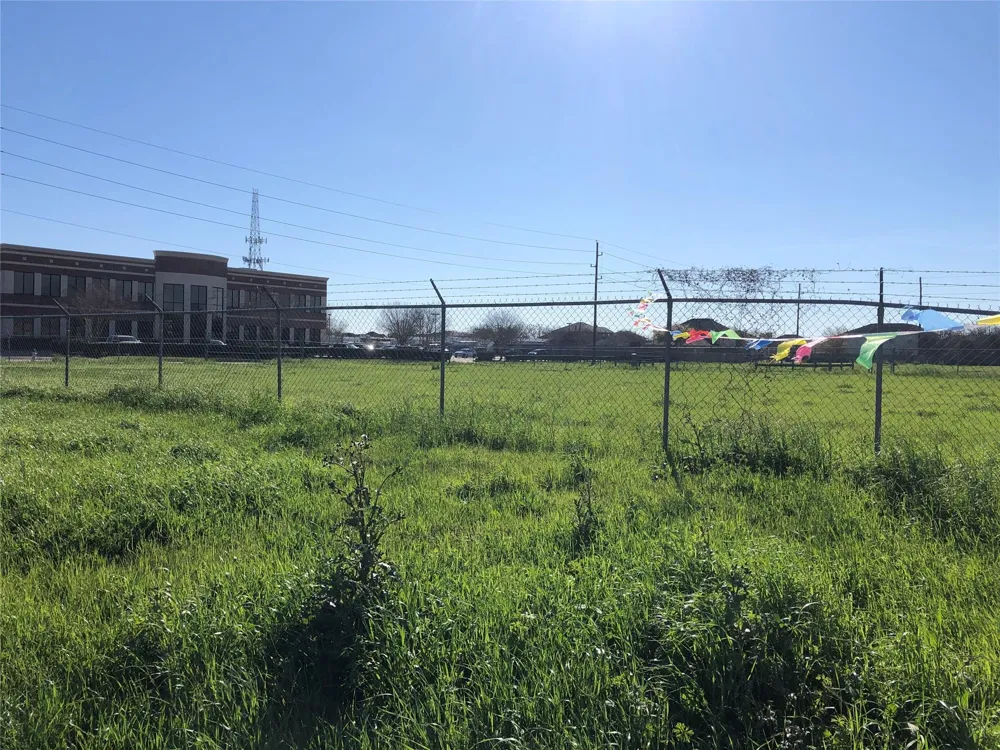 1121 Fm 359 Road Richmond, TX 77406