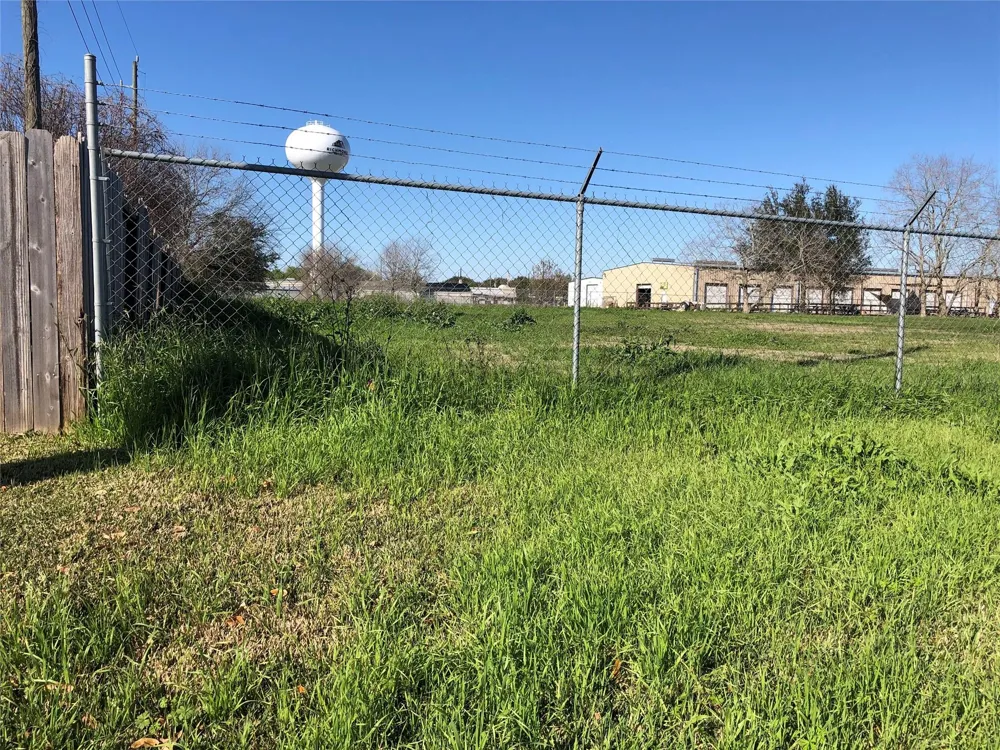 1121 Fm 359 Road Richmond, TX 77406
